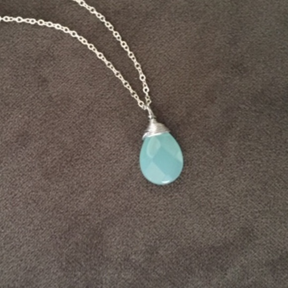 Final Price 🌸 Host Pick Aqua Chalcedony Necklace - Picture 2 of 4